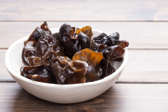 黑木耳解便秘、降血脂 1时机吃还能避免血糖波动