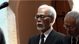 宮﨑駿無法退休都是因為「他」！哽咽追憶《龍貓》雨後公車站
