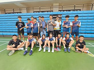 李洋金门感恩行 县长颁550万奖金