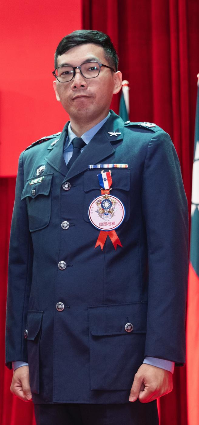  第5修护补给大队军械电子修护中队班长潘志瑜士官长，获选今年国军楷模。
（本报资料照片）