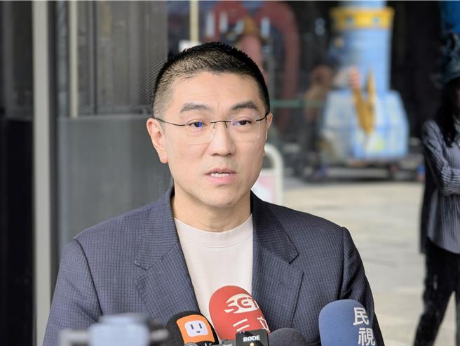 基隆市长谢国梁接受媒体专访，他强调他2022年当选后第3天就有人扬言要罢免他，他等罢免投票这一天，等了2年。（张志康摄）