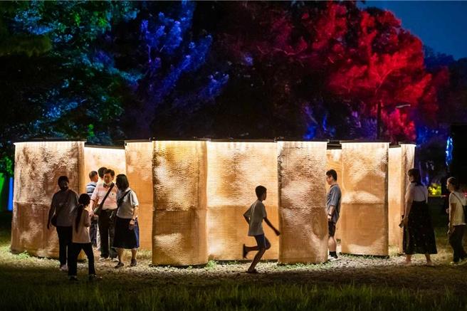 嘉义市「2024光织影舞」进入最后倒数黄金周末。（嘉义市政府提供／吕妍庭嘉义传真）