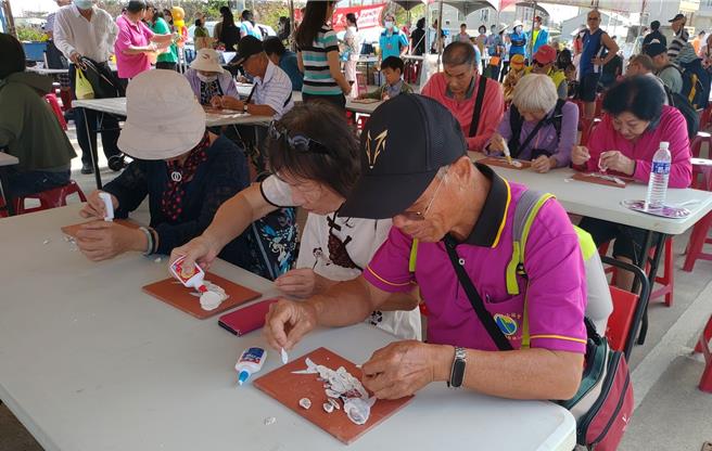 台南虱目魚產業文化活動開跑，10月5日在北門區開幕，當天特別推出漁村文化生態小旅行、藝品手作DIY等2場活動。（北門區公所提供／張毓翎台南傳真）