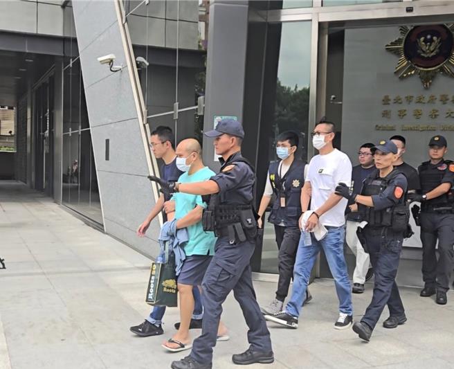 四海幫大哥郝廣民涉嫌教唆小弟槍擊威震集團董事長吳明達，士林地檢署晚間聲押郝男、李男等2人。（民眾提供）