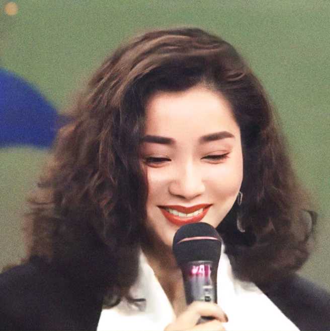 陳美鳳大方曬出舊照，被讚模樣凍齡。（圖／翻攝自陳美鳳 臉書）