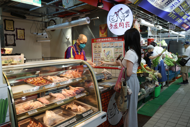 一名网友在Threads上看到有人把「鸡肋」认为是大陆用语，引起眾人讨论。（示意图／资料照）