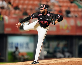 中職》搞定家人簽證問題裴瑞茲歸隊 餅總：不會落跑啦！