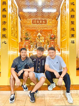 張再興「分居王爺」老爸心情好