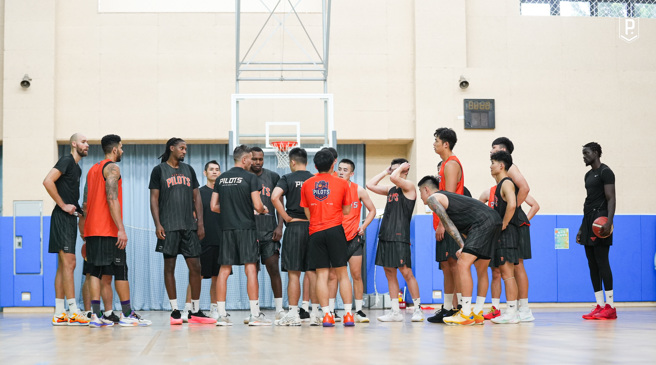 桃园璞园领航猿26日进行媒体日，在团队训练展现对新赛季的期许。（桃园璞园领航猿提供）