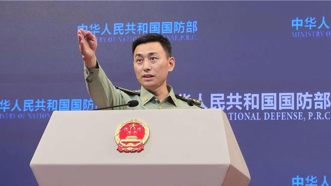 大陆国防部新闻局副局长、国防部新闻发言人张晓刚大校。（蓝孝威摄）