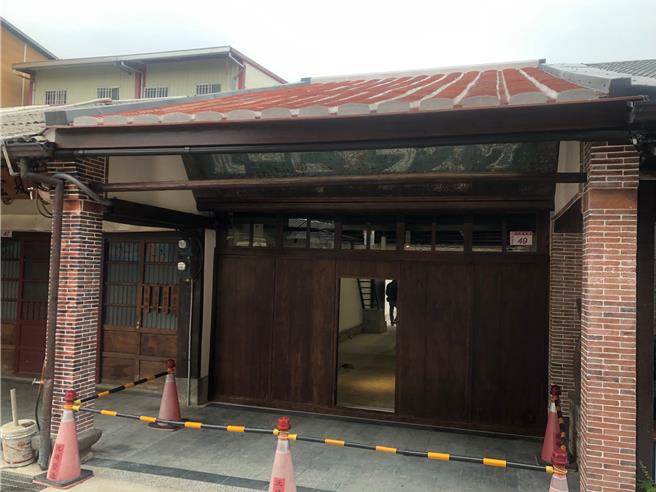 桃园市龙潭区的歷史建筑川盛信记商店已有百年的歷史，于今年2月整修完成。（桃园市文化局提供）