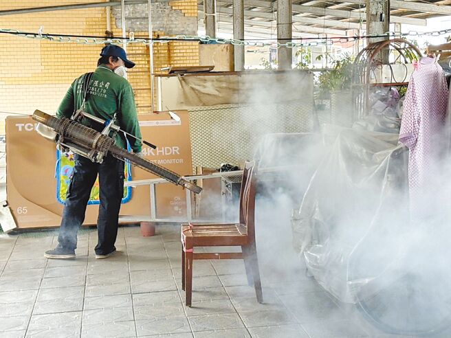 新北市卫生局25日公布，新北市新增2例本土登革热病例，为中和区51岁男及71岁男。（新北市卫生局提供／柯毓庭新北传真）