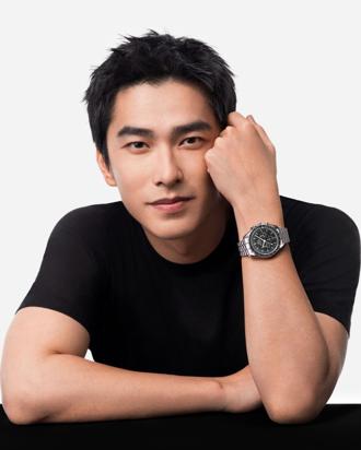 曾敬驊搶下OMEGA代言　登影藝事業巔峰