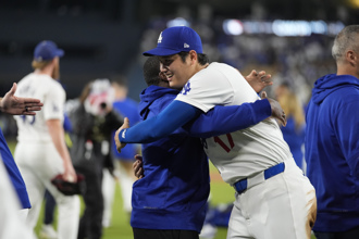 MLB》大谷翔平猛打赏送回超前分 道奇连3年国联西区封王