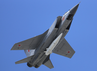 2乌克兰F16战机恐遭伏击 俄媒曝米格31「匕首」出鞘