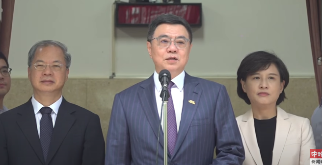 行政院長卓榮泰（中）。（取自直播）