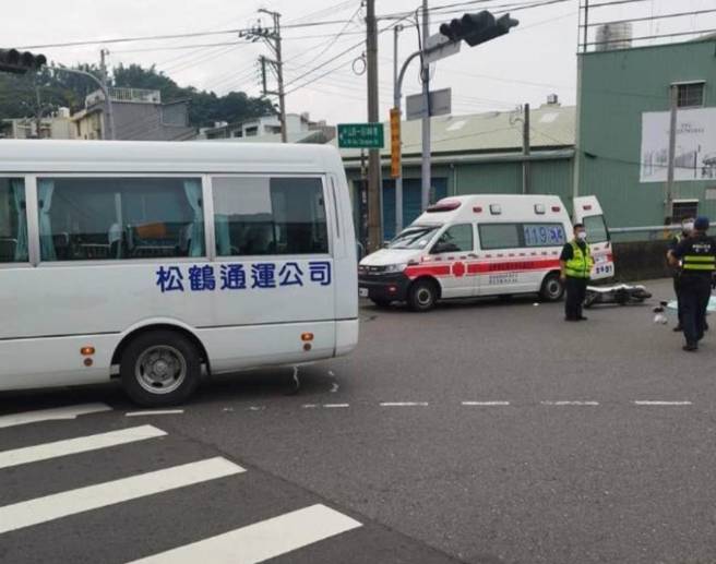 目前太平分局已调阅监视器影像厘清发生经过，详细肇事因素警方将分析研判。（图 / 刘咏韵翻摄）