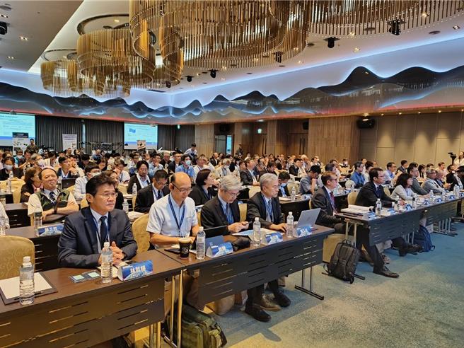 2024國際無人機及先進空中交通載具檢驗論壇27日在嘉義縣舉辦，國內外相關產官學研人士參加。（廖素慧攝）
