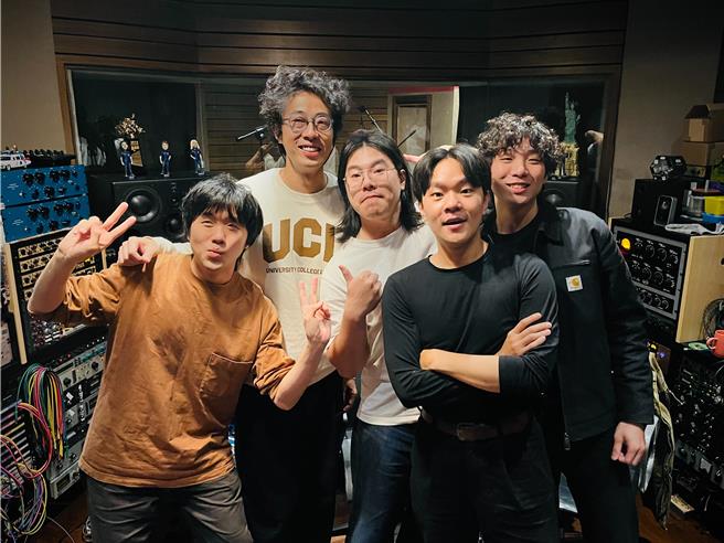 樂團「薄荷綠工廠」新歌邀來馬念先合作。（薄荷綠工廠提供）