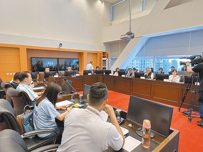 台中市議會26日召開第四屆第四次定期會程序委員會。（林欣儀攝）
