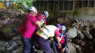 桃園復興區溯溪10米高摔落 男子臉撕裂傷牙齒斷裂