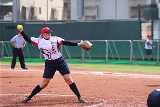 新北「壘積好棒棒」主題日登場 師生同場觀賽歡慶教師節