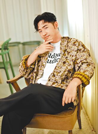 鹿希派學當老闆 謝爸賜腦袋和人脈