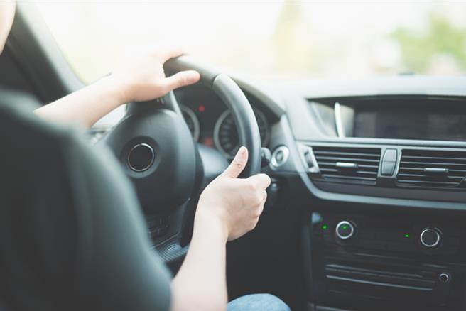 刘姓机车行老板买调表中古车称自己也受骗怒告车行，被法官认定他早就知情。（示意图：shutterstock／达志）