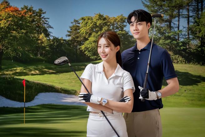 HUAWEI 推出全面进化的WATCH GT 5 Pro、WATCH GT 5 以及WATCH Ultimate等多款穿戴新品，搭载高尔夫球模式有助于提升运动表现。（讯崴技术提供）