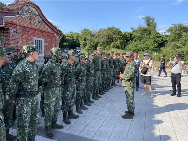 金門縣李姓女子19日上午出家門後失聯至今，家屬於21日向金城分局報案，軍警等各機關動員協尋，家屬並透過臉書向大眾求援。（警方提供）