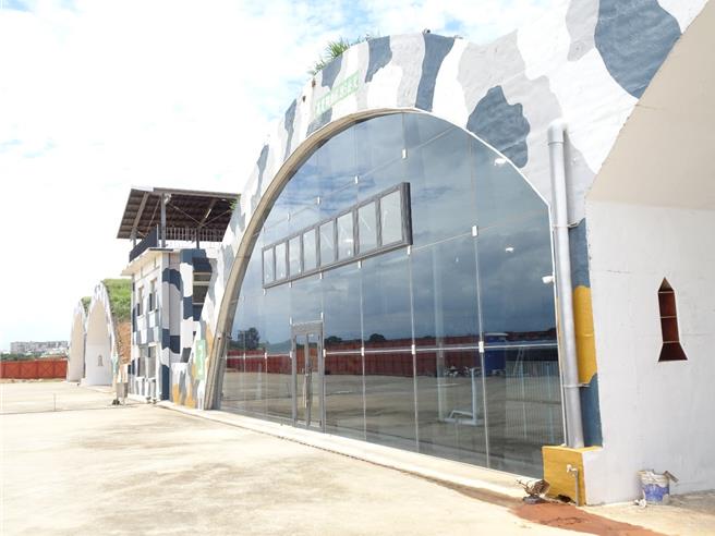 「前空軍桃園基地設施群」於2016年公告指定為市定古蹟，歷經一年多的修復工程後，於今年4月完工，未來將規畫成立「桃園空軍基地博物館」。（桃園市文化局提供）