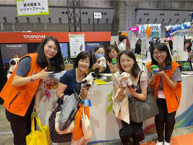 武陵农场携手退辅会及清境农场自9月26日起参加日本最大型旅展。（武陵农场提供／李京升台中传真）