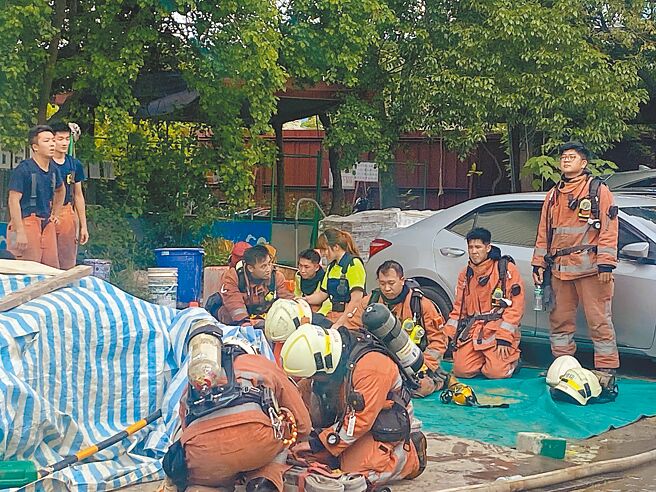 一般民眾發生任何生活上的大小疑難雜症，大概都會直接向119求救，常讓消防員累到癱。（本報資料照片／陳育賢新竹傳真）