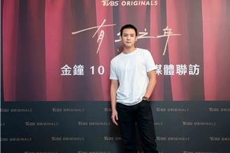 謝展榮金鐘沒邀「星爸謝祖武」觀禮！搞笑驚吐：他有走過嗎？