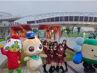 江之電、星太郎登陸高捷 聯名彩繪列車、主題車站亮相