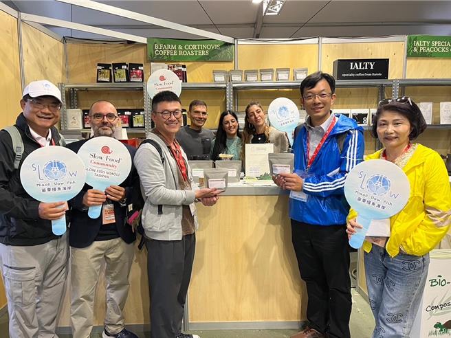 縣府指派苗栗縣政府指派參議黃智群率團赴義大利杜林，參加由國際慢食組織慢食協會主辦的「2024國際慢食年會」。（苗栗縣政府提供／謝明俊苗栗傳真）