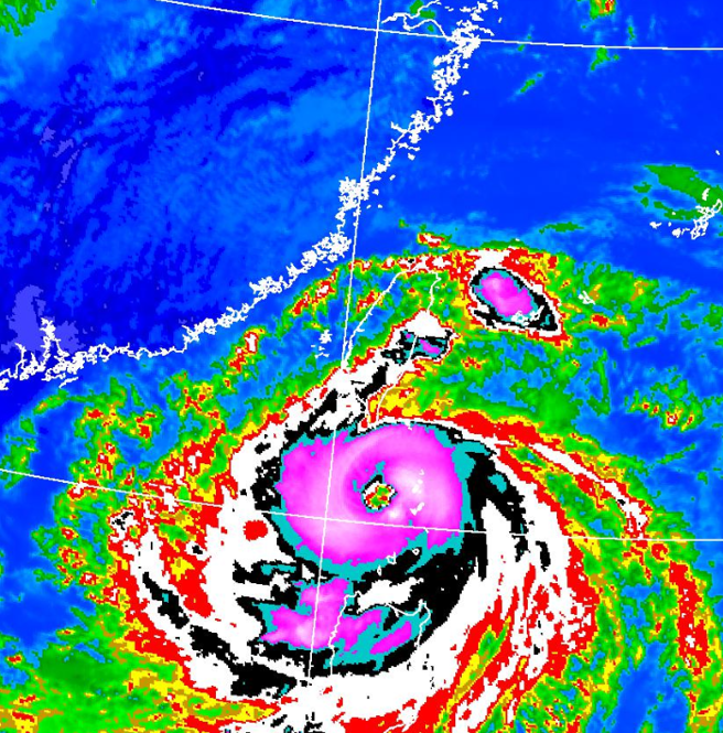 中颱山陀儿风力最强的地方位于右前方眼墙。（翻摄自气象署）