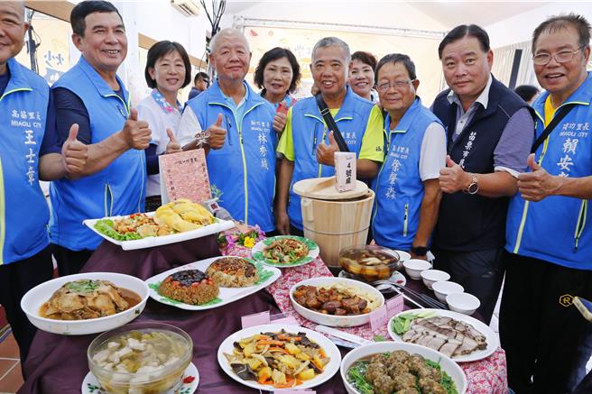 苗栗市公所30日在貓裏客家學苑舉辦四炆四炒美食競賽。（苗栗市公所提供／謝明俊苗栗傳真）