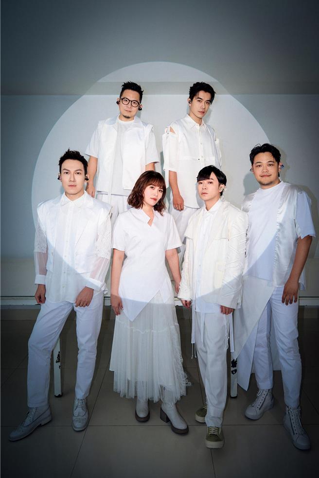 苏打绿刚推出《秋：故事（苏打绿版）》专辑。（绪风有限公司提供）