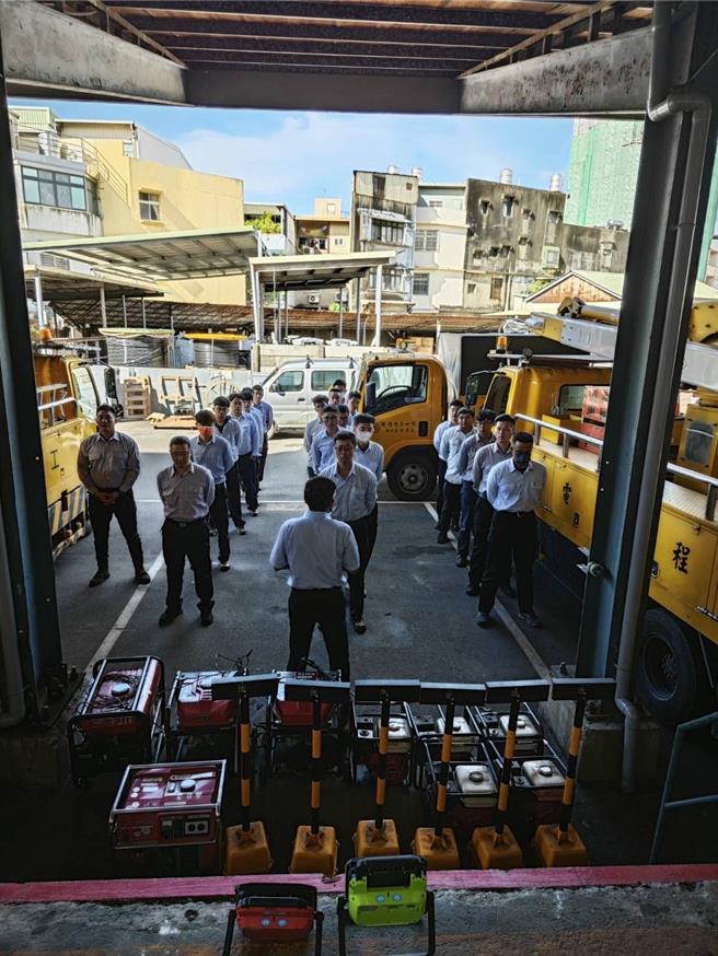 中度颱风山陀儿来势汹汹，台电新竹区营业处已加强戒备。（台电提供／陈育贤新竹传真）