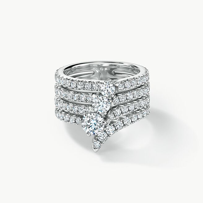 HOF VELA系列钻石套戒，57万4000元。（Hearts On Fire提供）