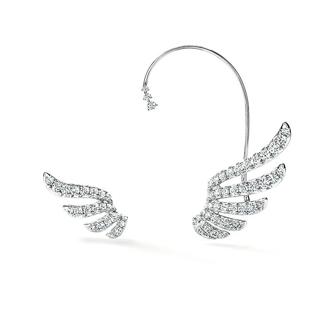 HOF VELA系列钻石耳环，78万2000元。（Hearts On Fire提供）