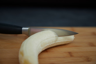 男吃迷幻蘑菇突發狂 揮斧頭自宮 砍下再切好幾段