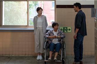 許瑋甯對戲張震超自在　鮑起靜母愛爆發成氣氛製造者