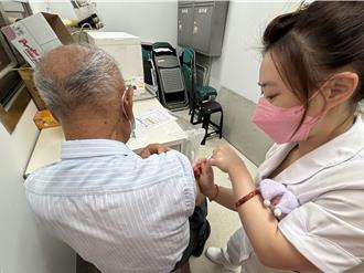 公费流感疫苗开打！5大品牌引民眾抢问 医护电话接不完