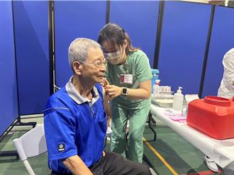流感及新冠疫苗分階段開打 雲林多元管道便民眾接種