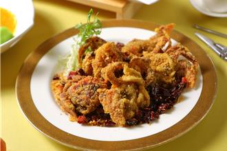 秋高气爽吃软壳蟹 整只大口咬超满足