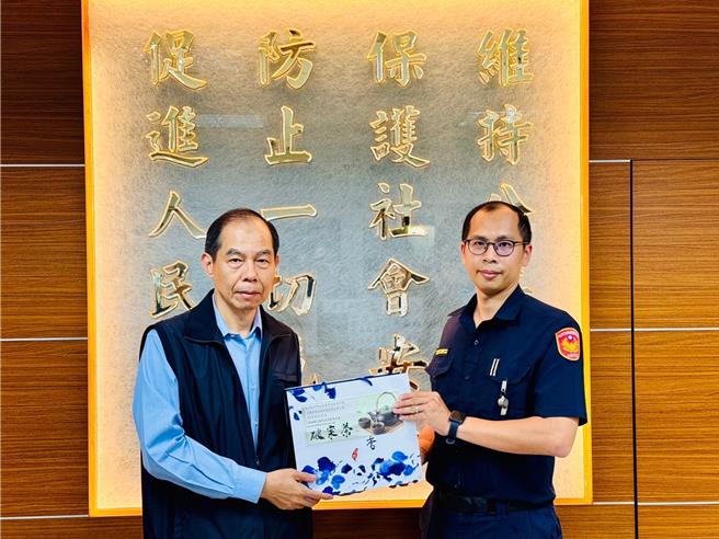 新北市土城警分局清水派出所长刘宗鑫昨（30）日因被30岁拒检的陈姓女子开车拖行殉职，地方表示，刘宗鑫做事认真、待人和善。（土城警分局提供）