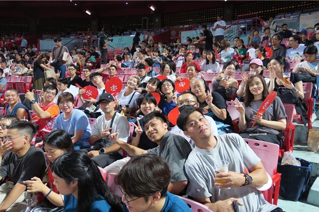 士林地院为庆祝成立40周年举办一系列的活动邀请同仁参与。（士林地院提供）