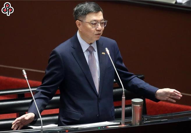 卓榮泰回應，不是現在預估明年漲不漲，這個保障太廉價也沒有意義。（趙雙傑攝）